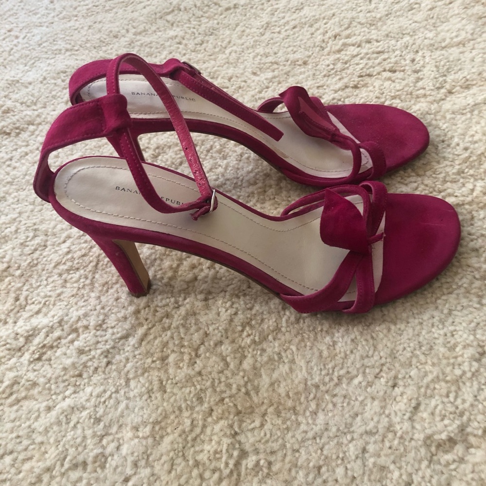 Strappy High Heeled Shoes